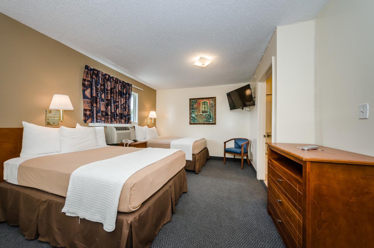 Tampa Bay Extended Hotel 2*